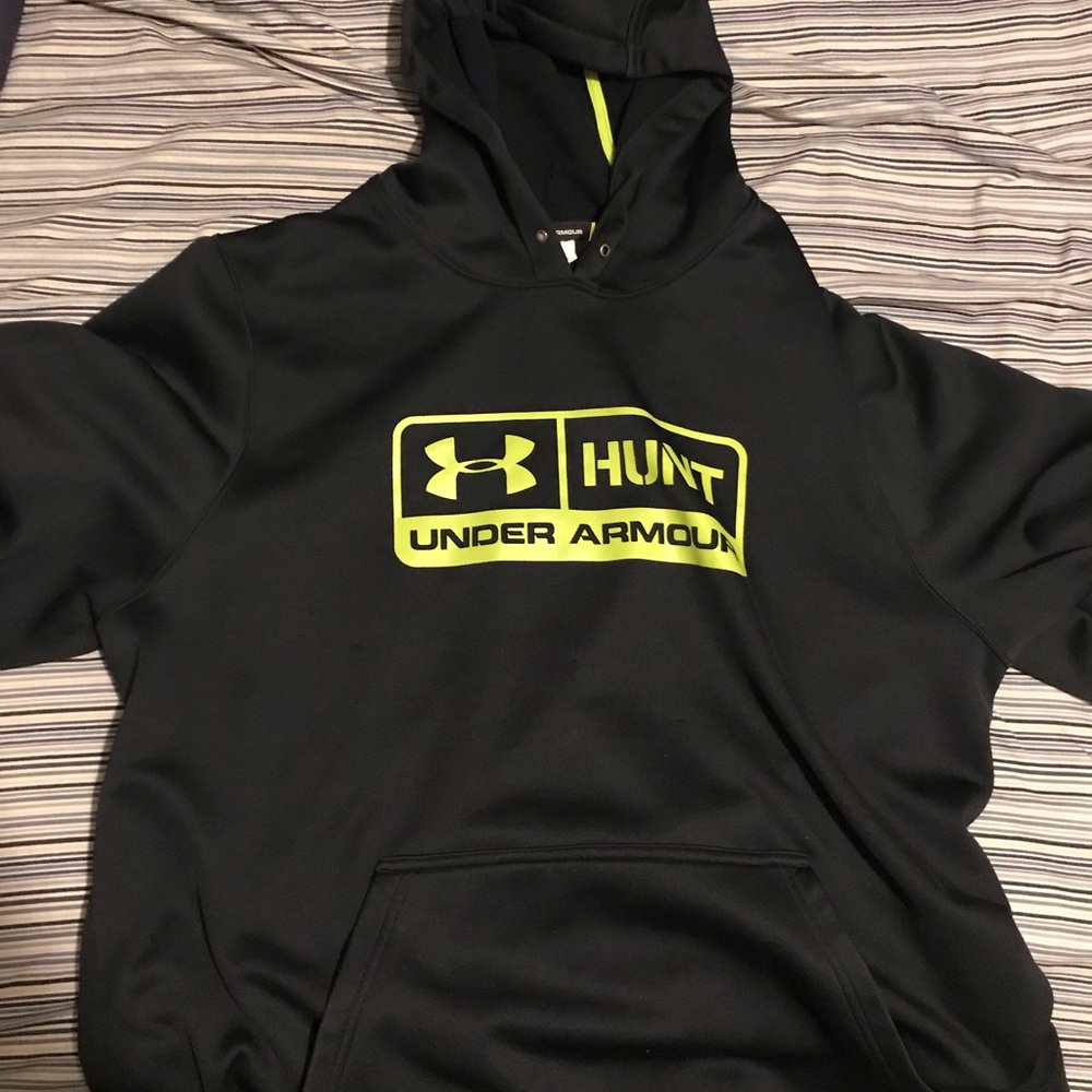 Under Armour Black Hoodie XL